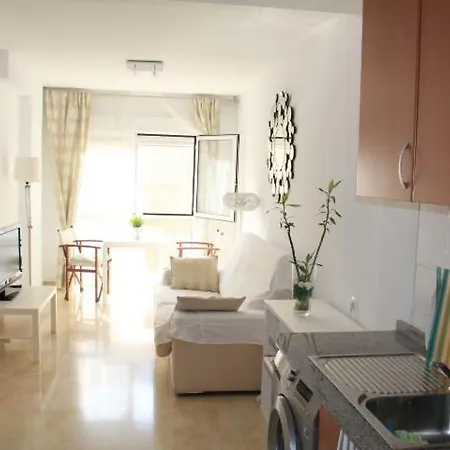 Sunny Apartments, Centre Apartment