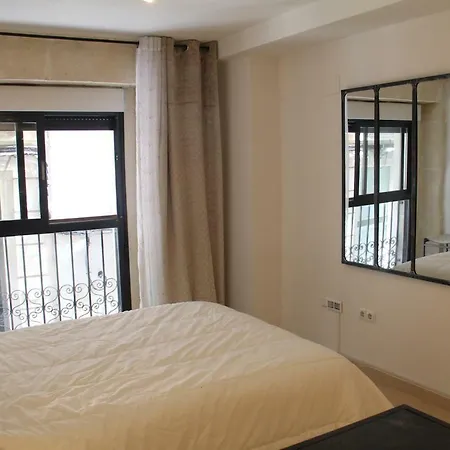 Sunny Apartments, Centre Apartment *